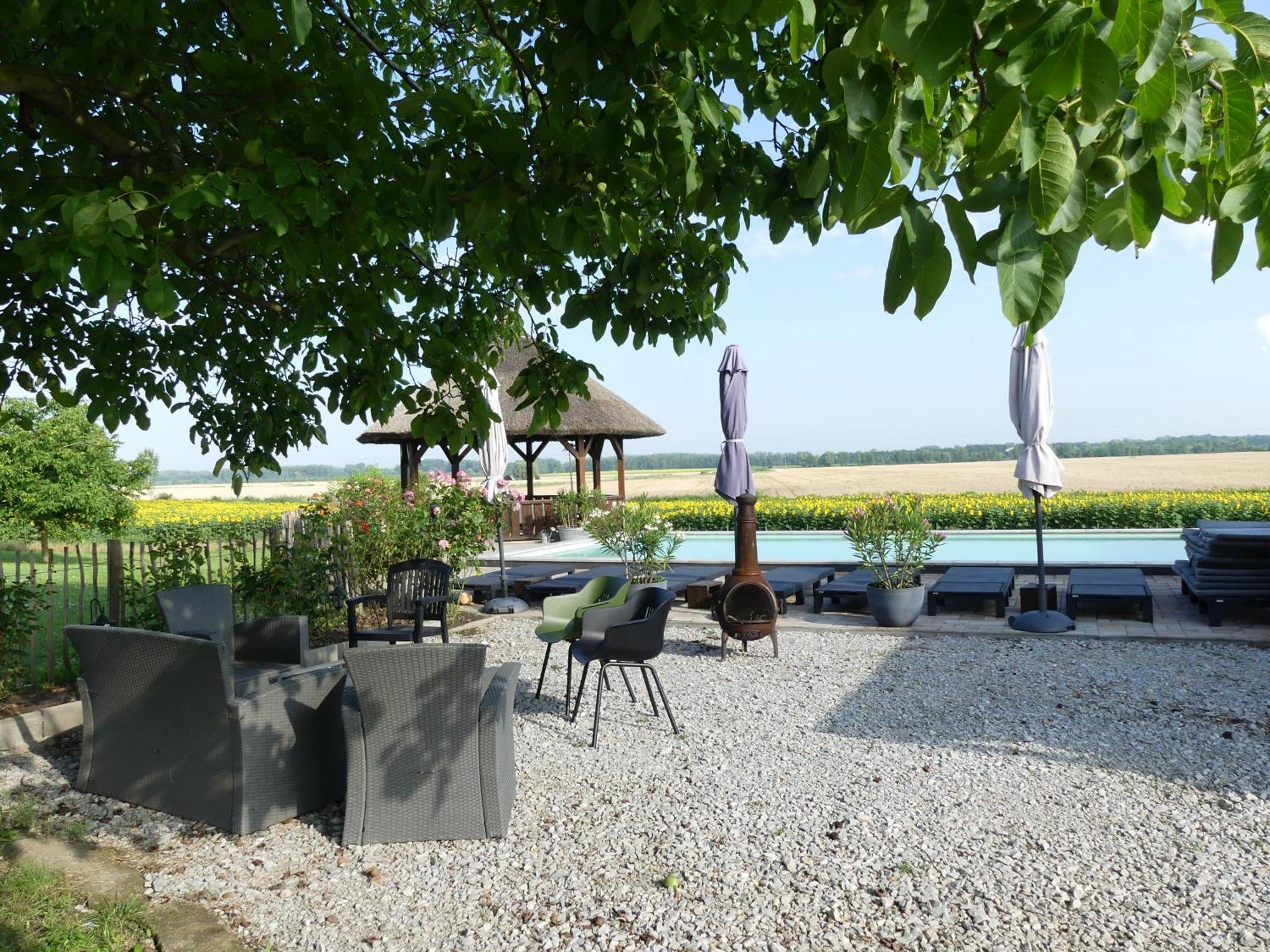 Tisza White House Bed & Breakfast Tiszaszolos Exterior photo
